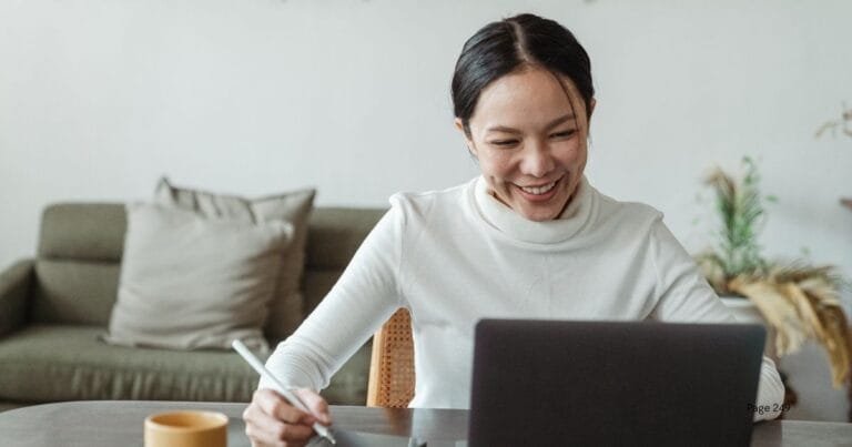 10 Essential Skills Every Administrative Support Professional Must Master