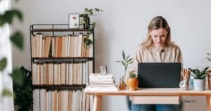 How Virtual Assistants Are Helping Creative Entrepreneurs Manage Growth: 7 Game-Changing Benefits